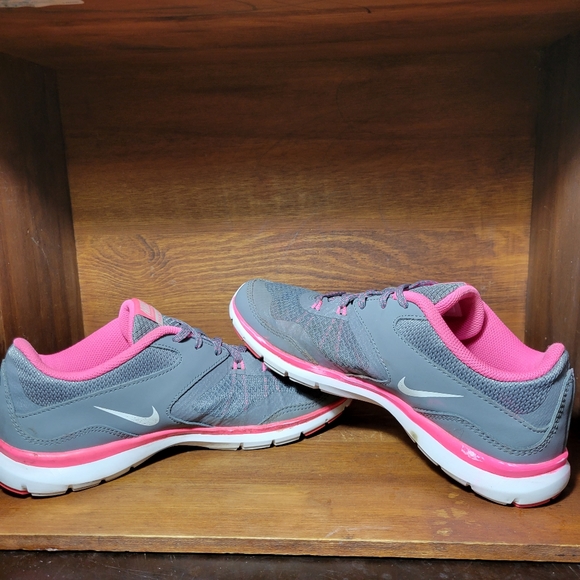 Nike TR 5 Athletic Sneaker 7 - Picture 5 of 7